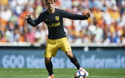 U游体育焦点-B费远射又成经典